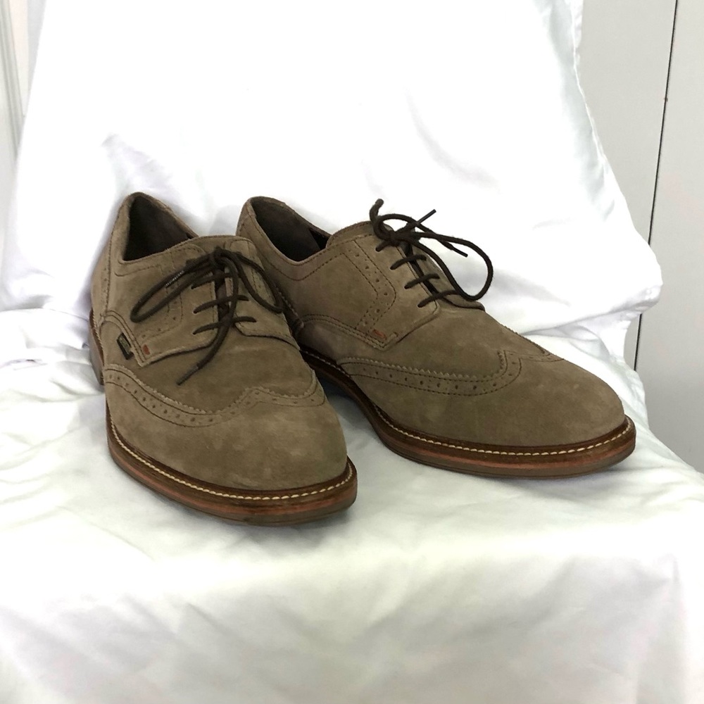 Mephisto men’s suede leather wing-top oxfords